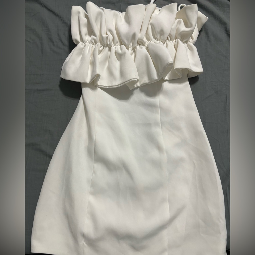 white strapless ruffle dress